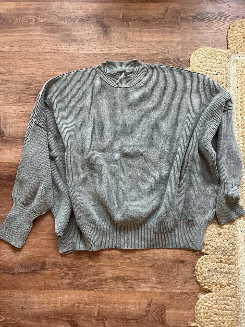 Free People Easy Street Crewneck Sweater Size Large RT $128 Heather Gray